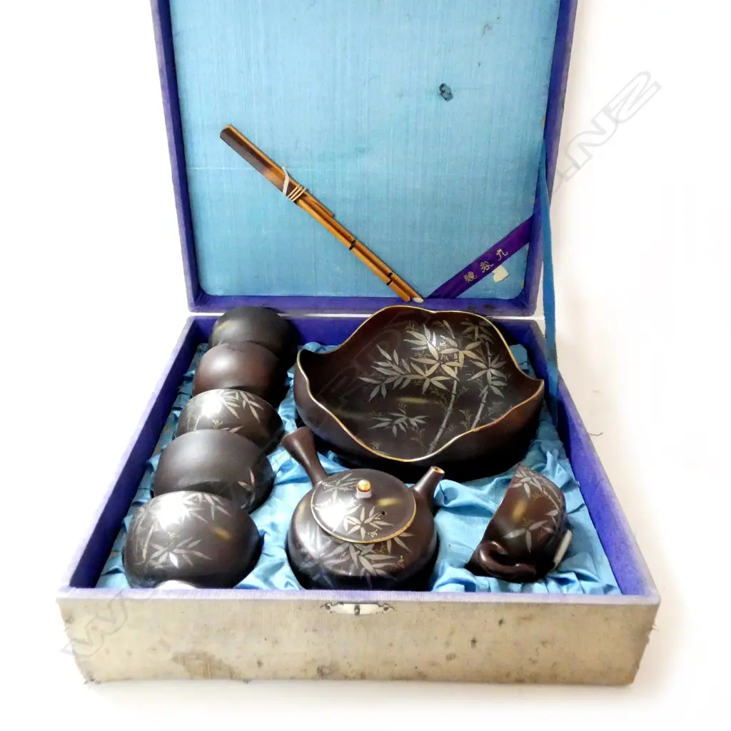 VINTAGE JAPANESE BOXED PORCELAIN TEA SERVICE ... Image 1++