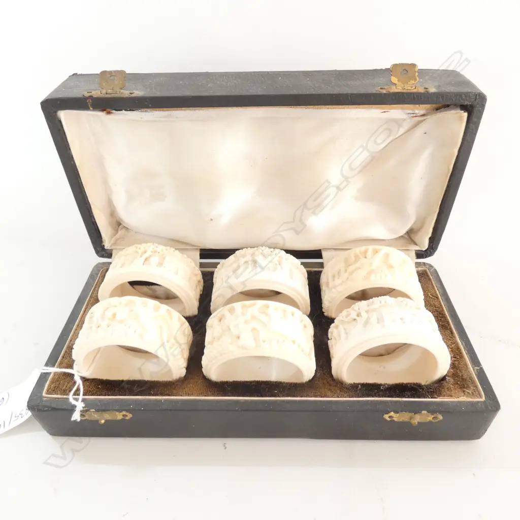 6 IVORY NAPKIN RINGS (CASE AF) Image 1++