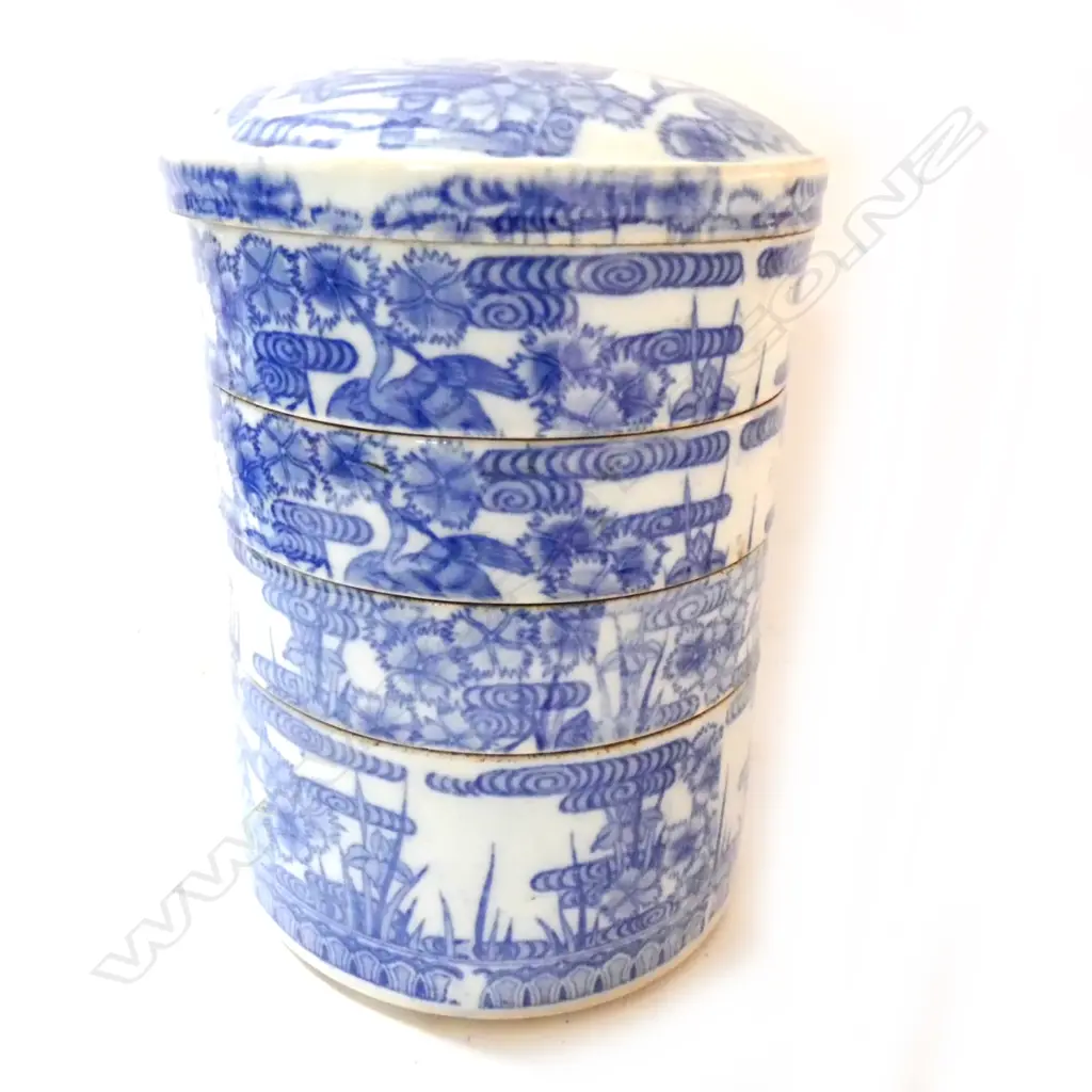 OLD ORIENTAL 5 SECTION B&W FOOD CONTAINER Image 1++