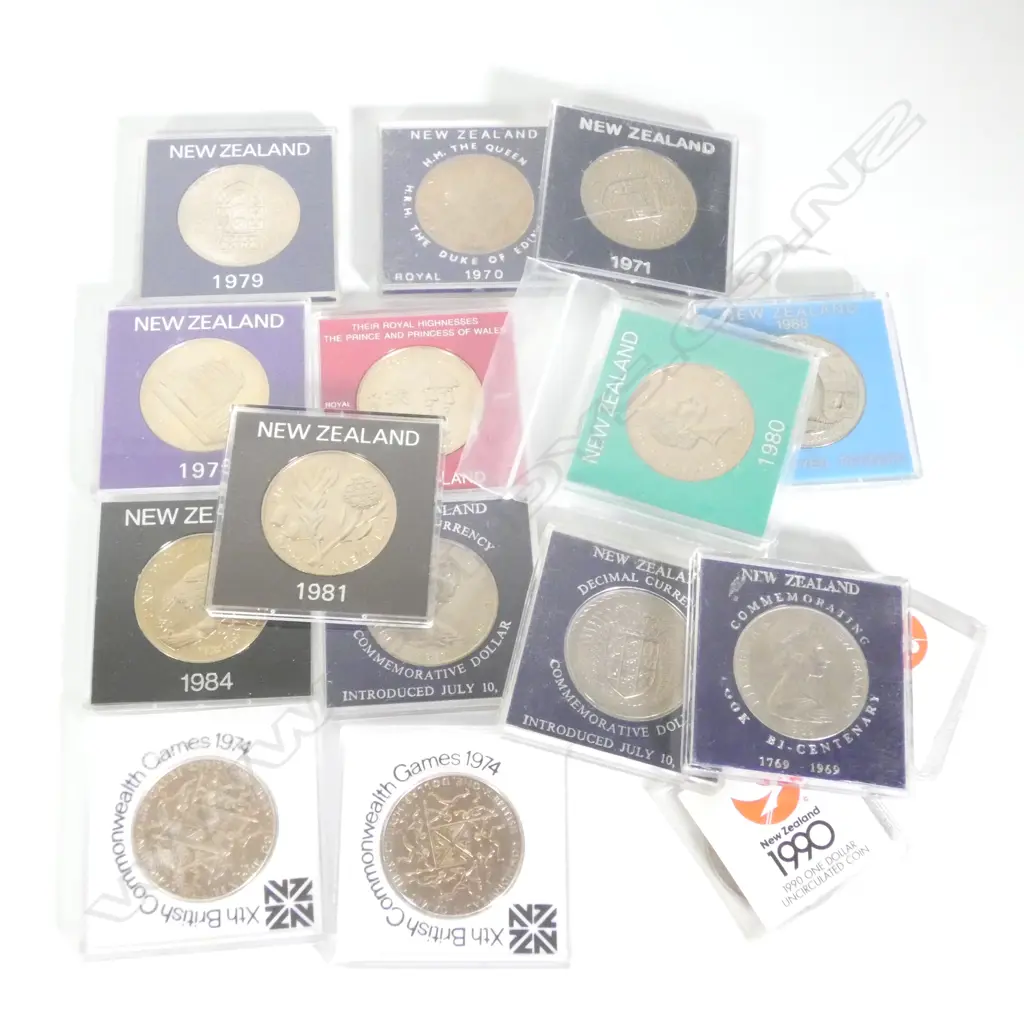 16 CASED NZ COLLECTORS COINS Image 1++