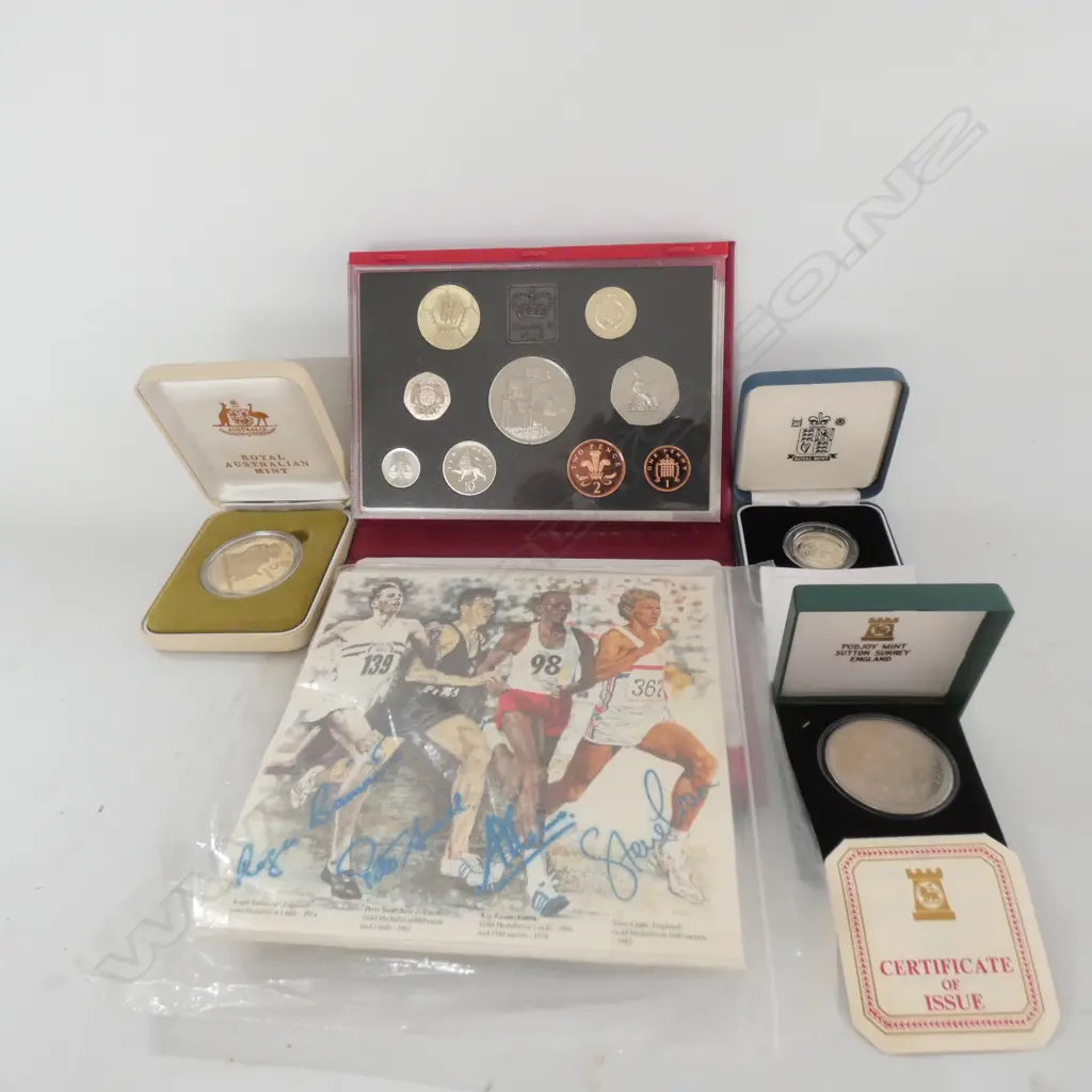 AUST. & BRITISH COINS. 1 PROOF SET, 4 UNC. Image 1++