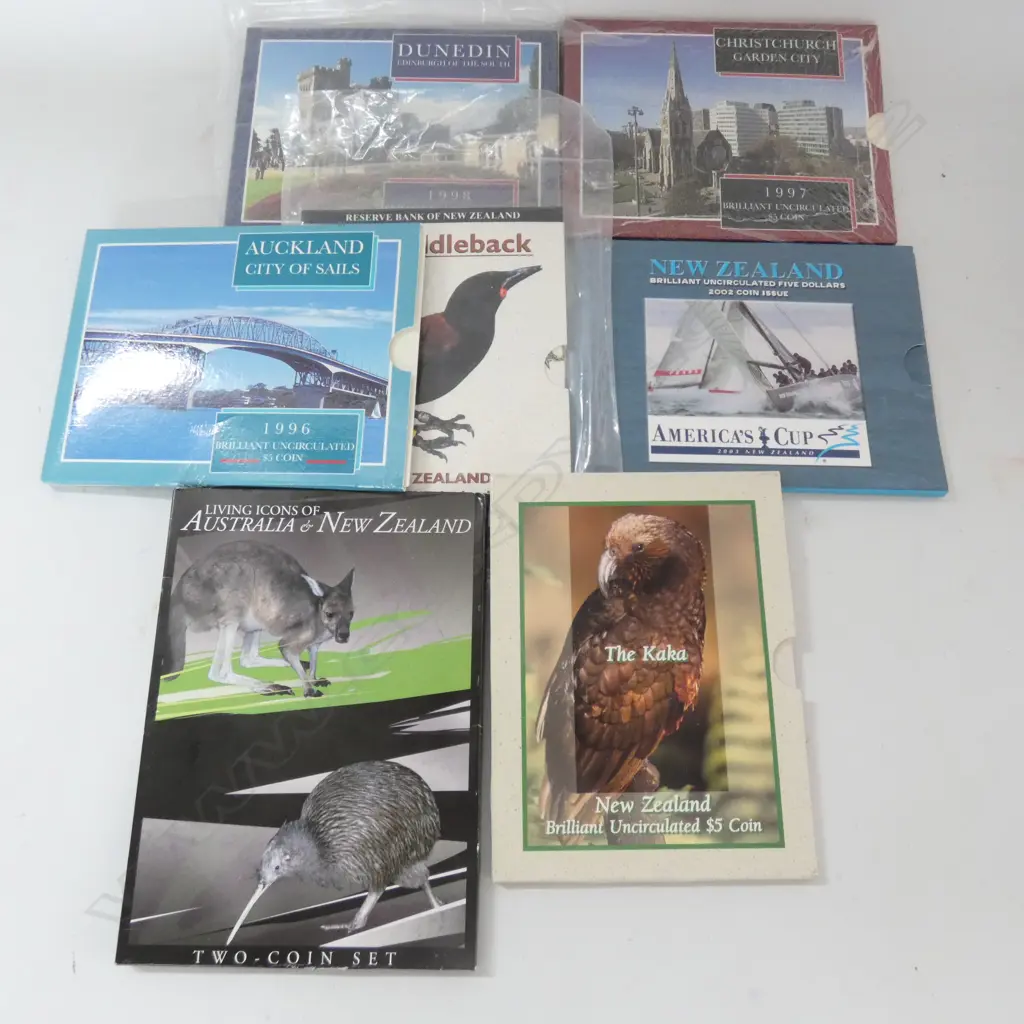 7 NZ UNC. COIN PRESENTATION SETS, 6 X $5 Image 1++