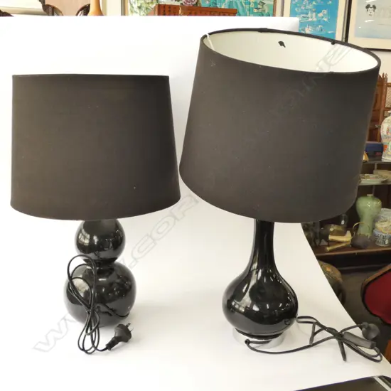 2 CONTEMPORARY BLACK LAMPS H. 600MM 1 a/f