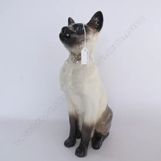 BESWICK LARGE SIAMESE CAT, H. 345MM