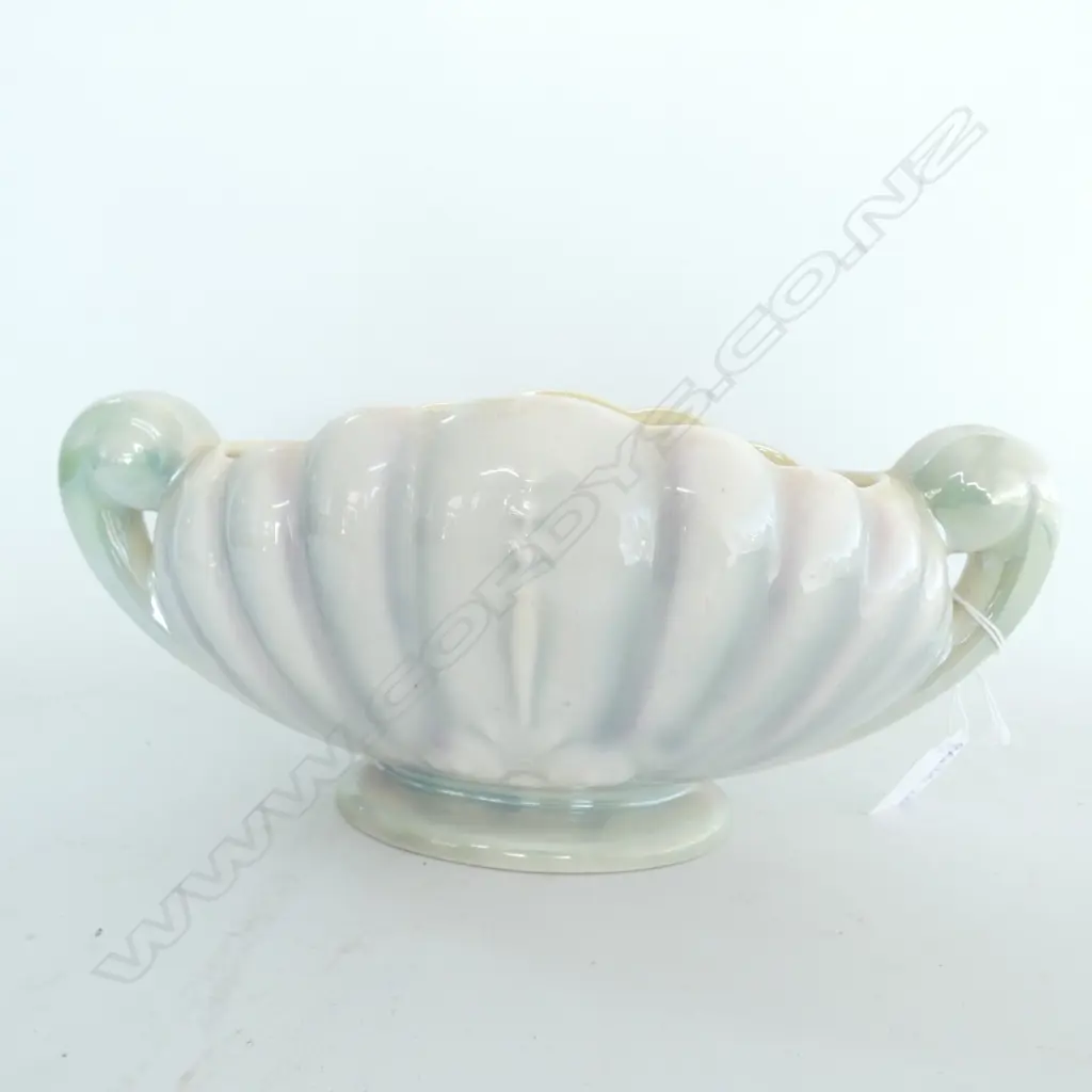 TITIAN POTTERY LUSTRE MANTLE VASE, L. 270MM Image 1++