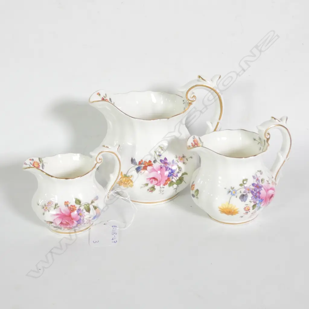 ROYAL CROWN DERBY, 3 GRADUATED JUGS, H. 110MM Image 1++