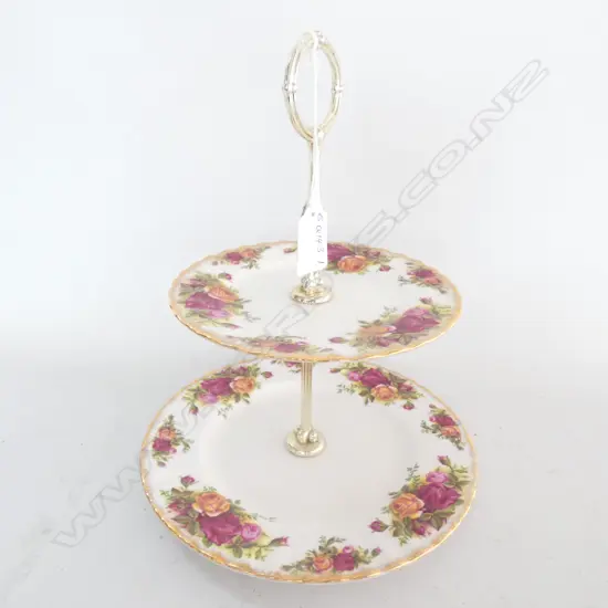 ROYAL ALBERT OLD COUNTRY ROSE 2 PLATE CAKE STAND