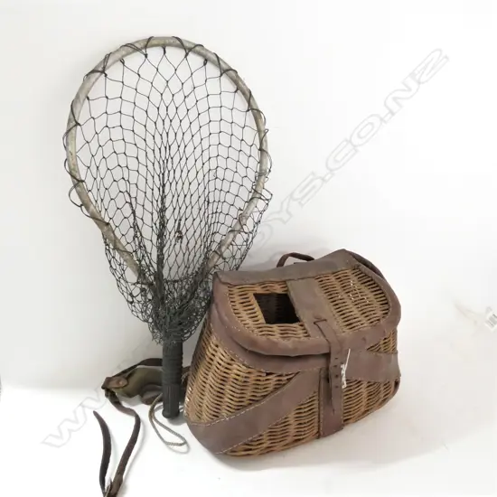 VINTAGE BASKET WEAVE FISHING CREEL & LANDING NET