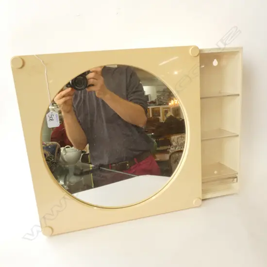 RETRO BATHROOM MIRROR W 400 MM