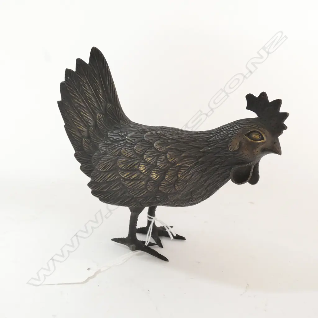 VINTAGE BRONZE SCULPTED CHICKEN ORNAMENT FAULTS Image 1++
