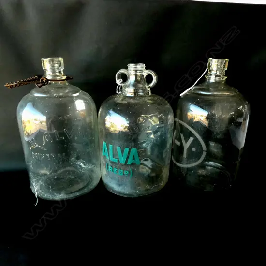 3 GLASS CROCKS, 2 ALVA, 1 YY  H. 330MM