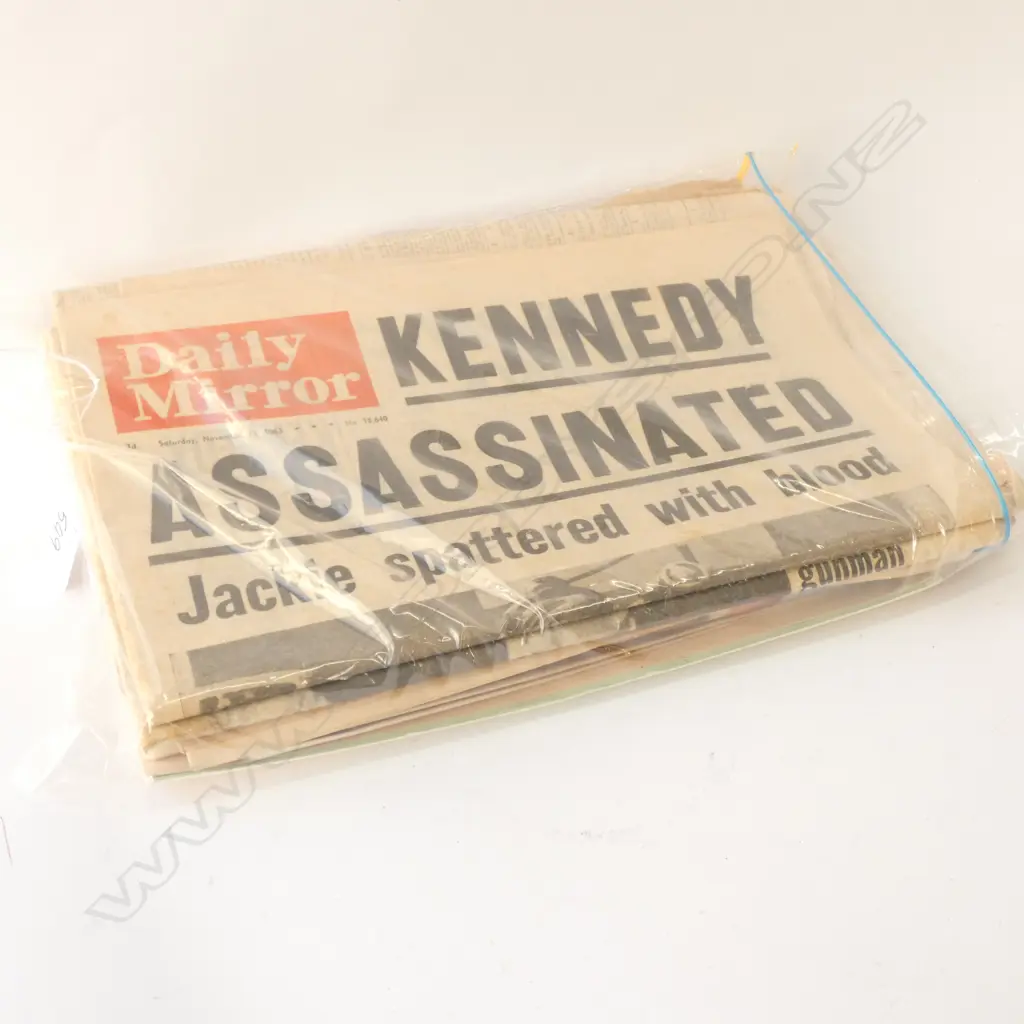 ASST OLD NEWSPAPERS Image 1++