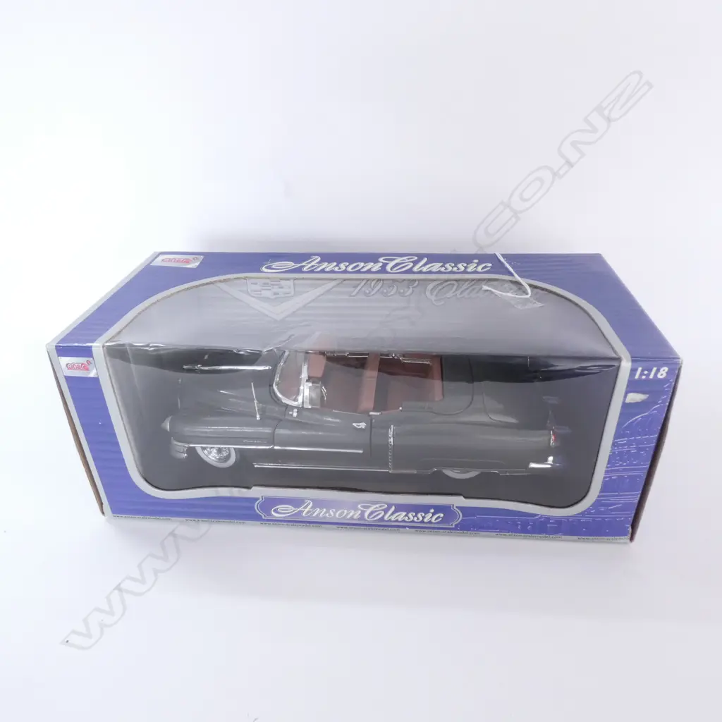 ANSON SCALE MODEL 1953 CADILLAC ELDORADO 1:18 Image 1++