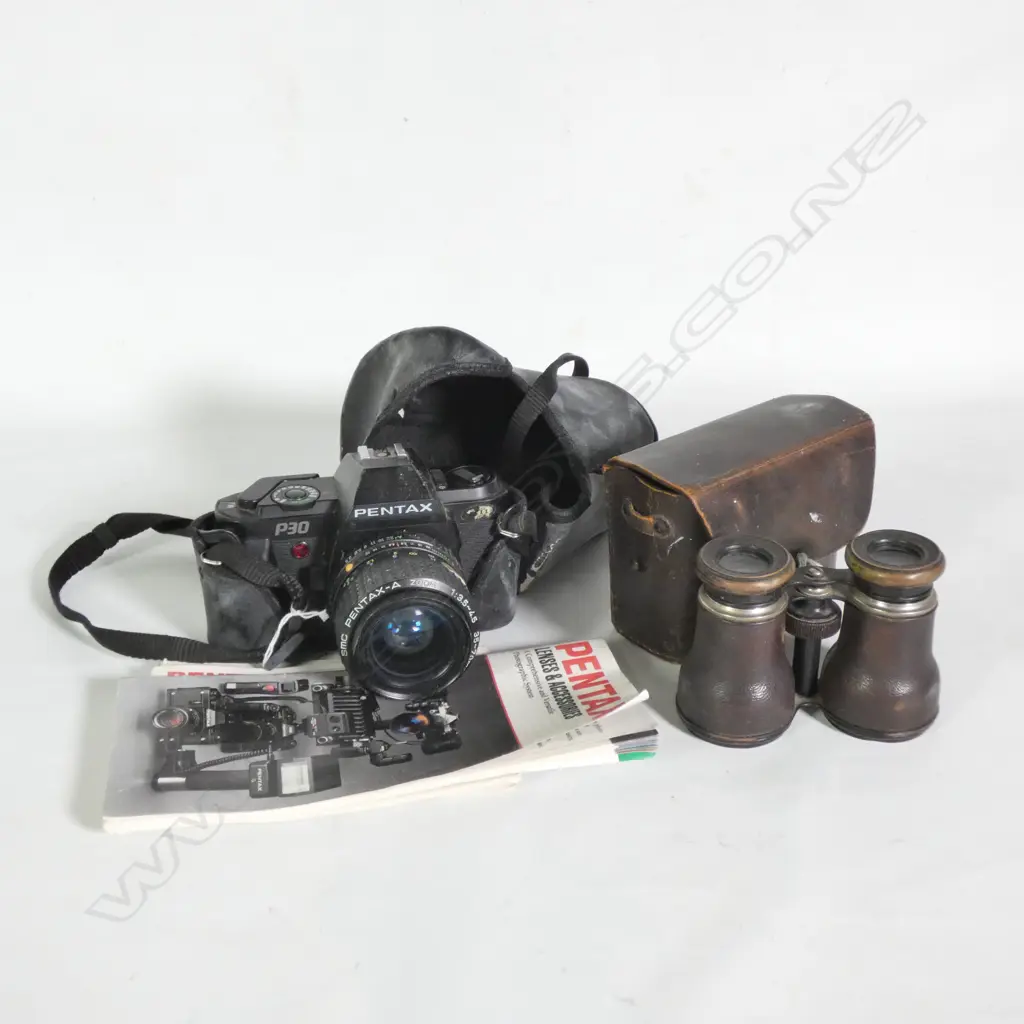 PENTAX P30 CAMERA + FRENCH BINOCULARS BOTH IN CASES Image 1++