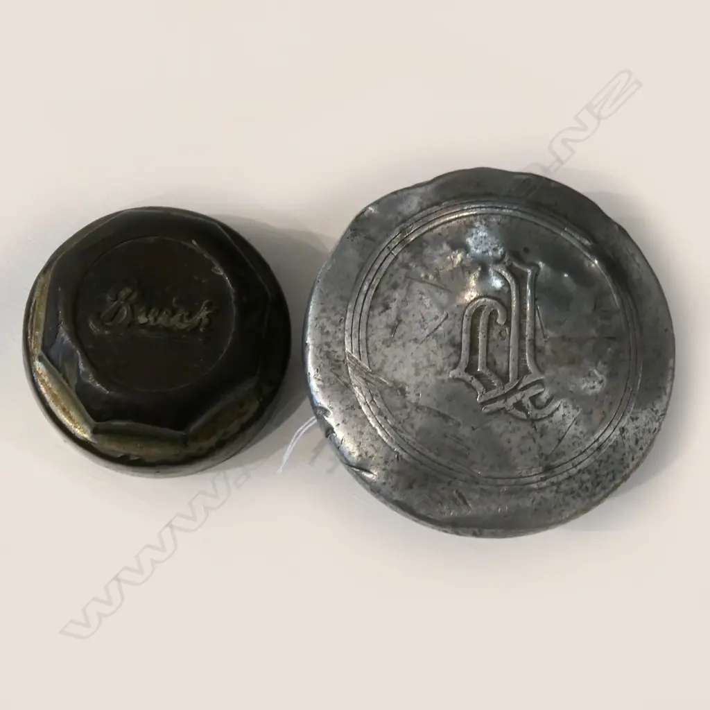 2 VINTAGE US HUB CAPS; BUICK & 'P' (OR 'J'), DIA. 80MM BOTH AF Image 1++