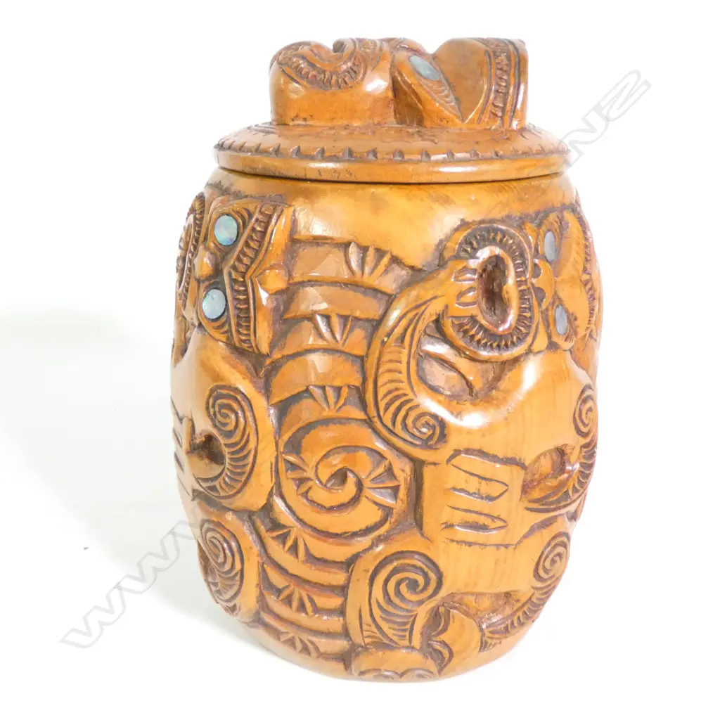 MAORI CARVED WOODEN BARREL H. 210MM Image 1++