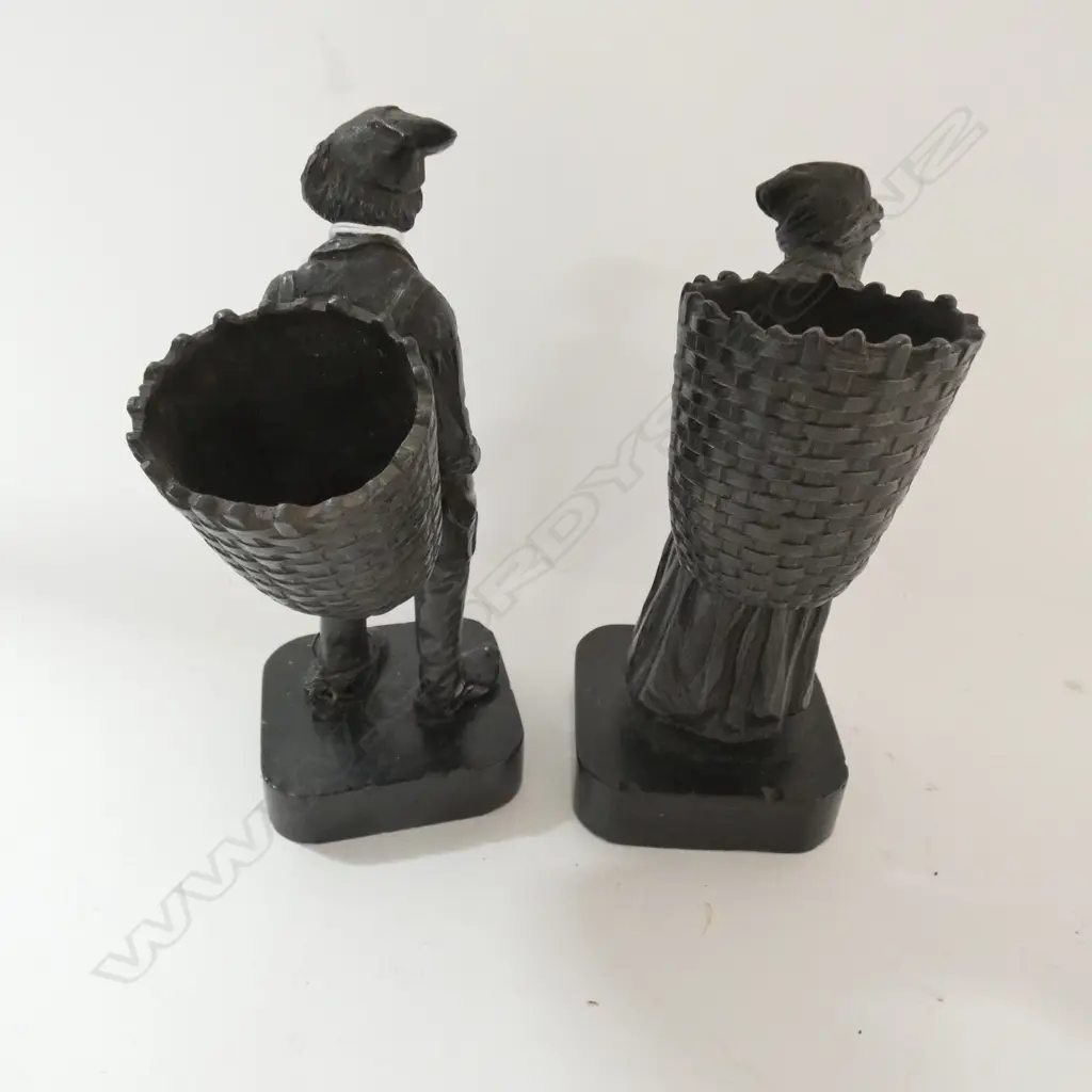 PAIR HEAVY CAST IRON FIGURES, OLD MAN & LADY H. 185MM Image 1++