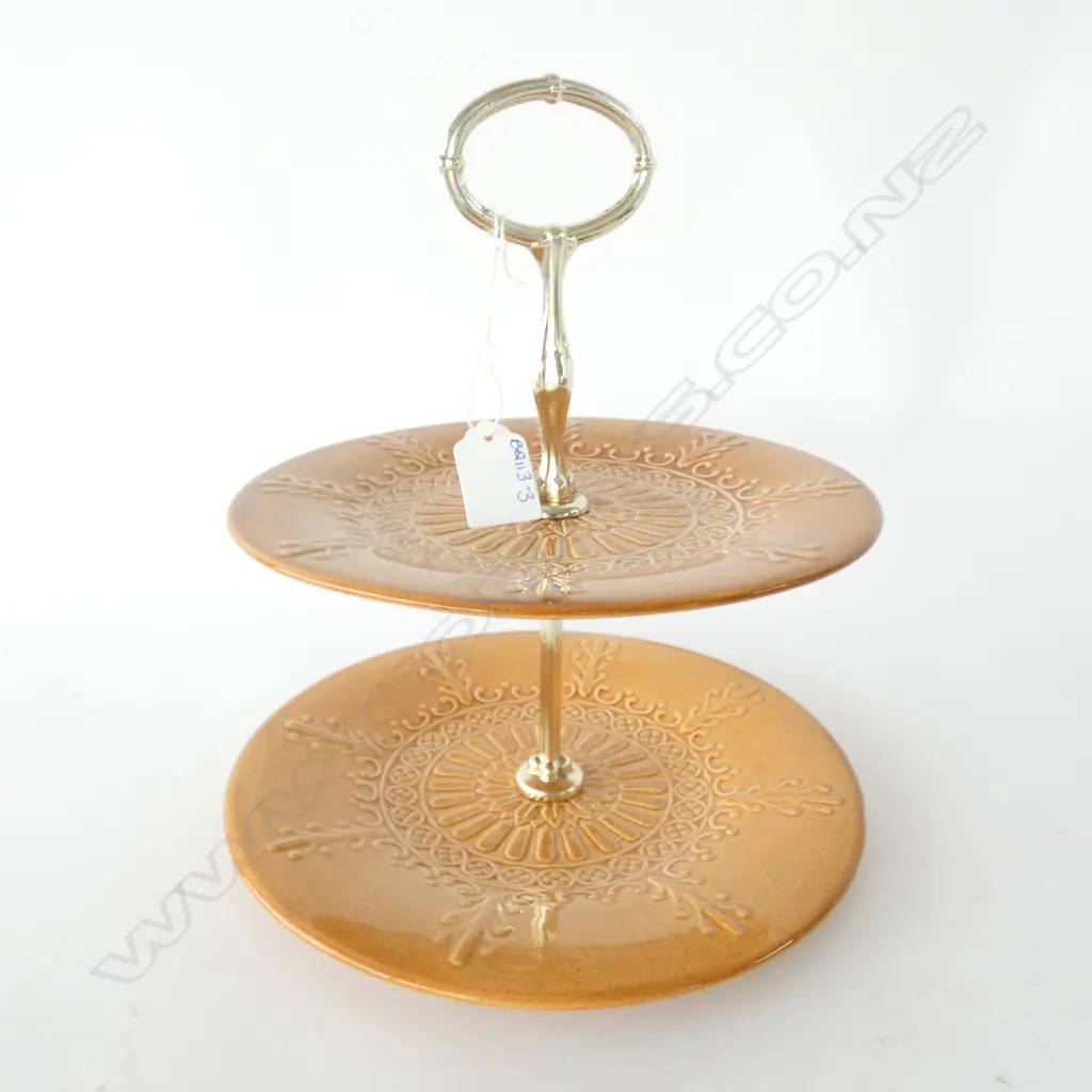 IRISH POTTERY 2-TIER CAKE STAND W. 225MM Image 1++