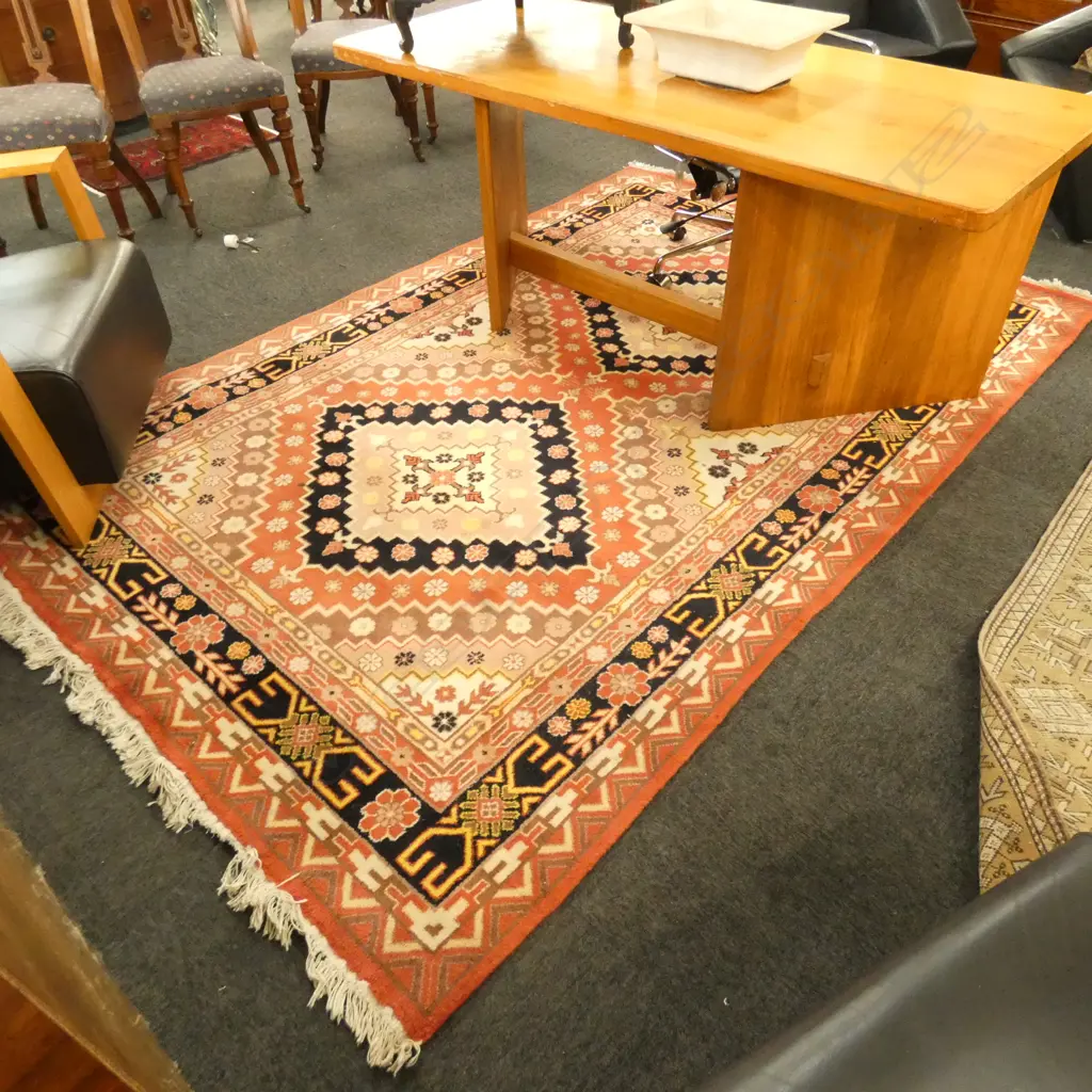 HANDKNOTTED PERSIAN RUG, TWO CENTRAL DIAMOND MEDALLIONS, 2830 x 1810mm Image 1++