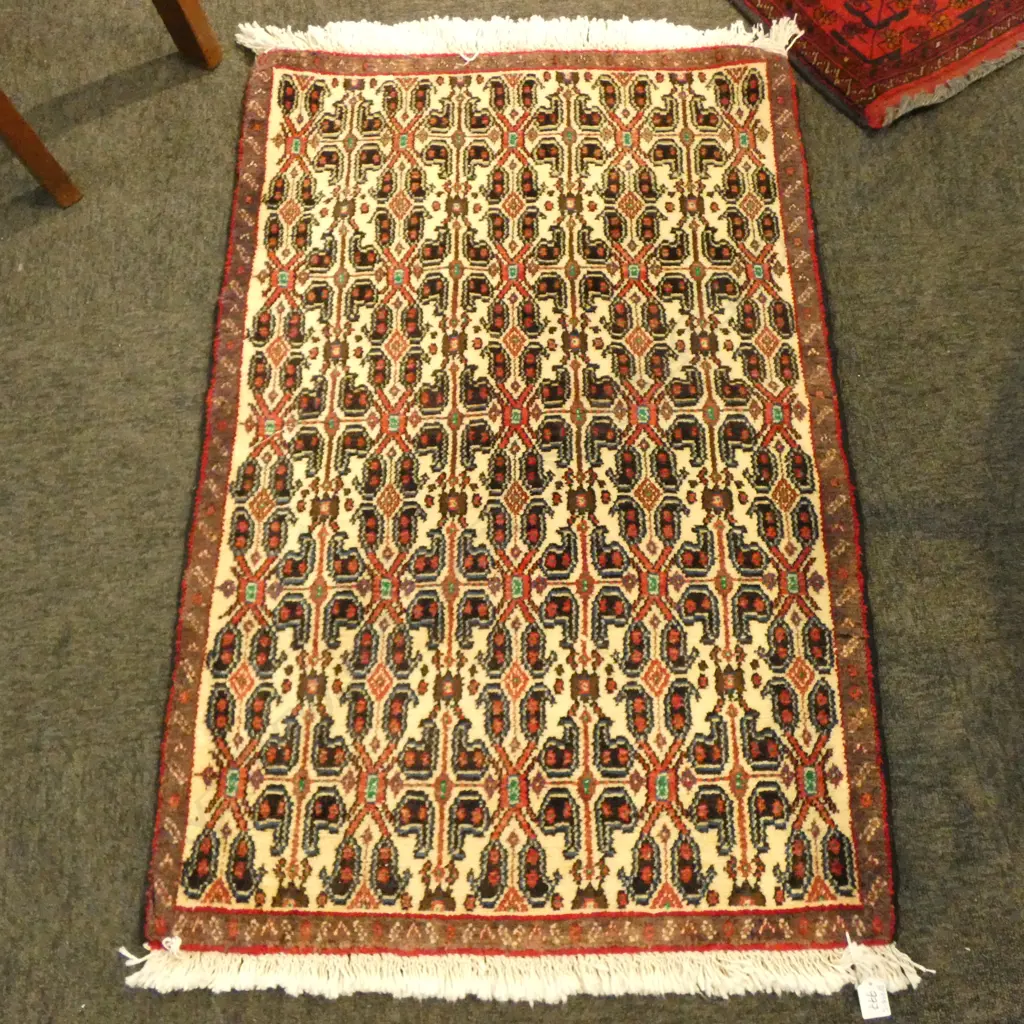 #271G vSANANDAJ HAND KNOTTED WOOL PILE RUG 1060 X 690MM Image 1++