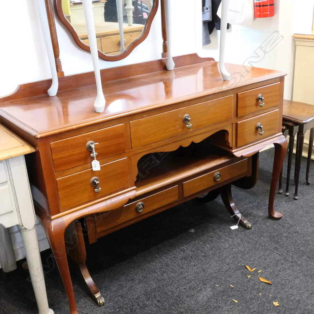 QUEEN ANNE STYLE DRESSING TABLE H. 1690MM Image 1++