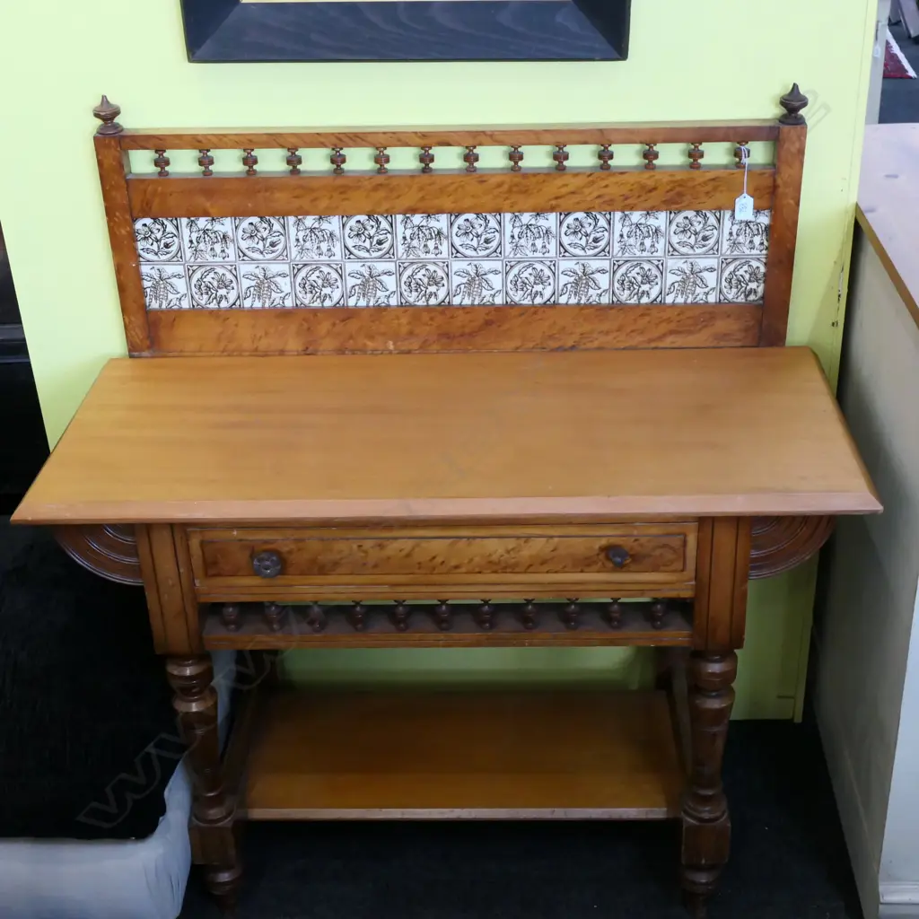 COLONIAL KAURI WASHSTAND, TILE BACK, 1060 X 480 X 113mm Image 1++