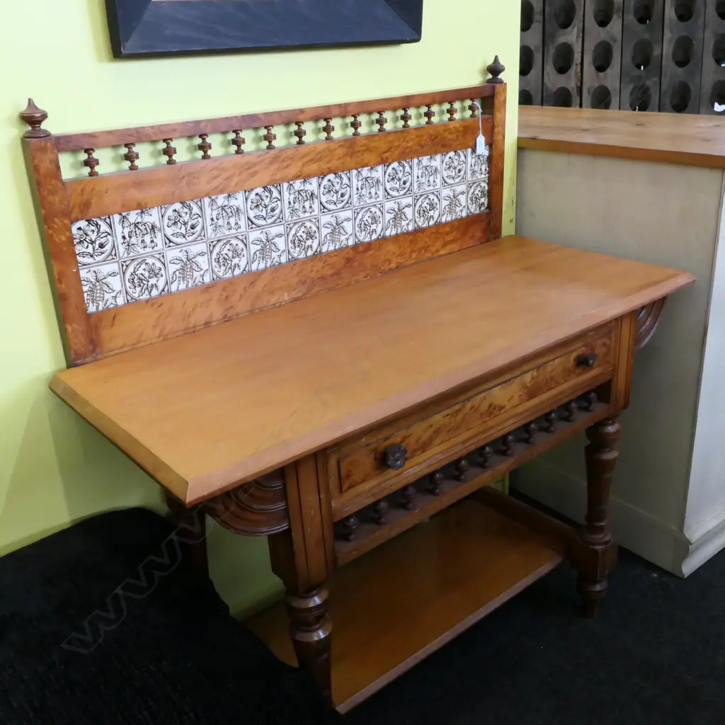 COLONIAL KAURI WASHSTAND, TILE BACK, 1060 X 480 X 113mm Image 1++