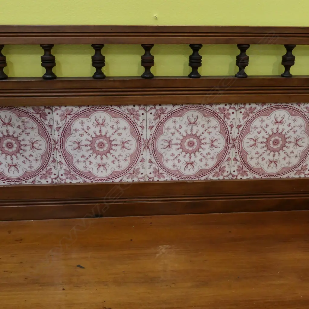KAURI EDWARDIAN TILED BACK WASHSTAND H. 1180MM W. 1065MM Image 1++