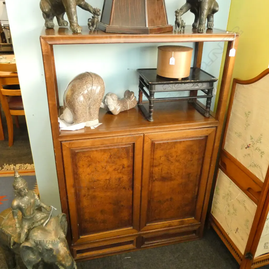 LATE 19TH TO EARLY 20TH C CHINESE NAN MU DISPLAY CABINET WITH GOLDEN SILKY GRAIN,SOME MARKS TO SHELF H 1350  Image 1++