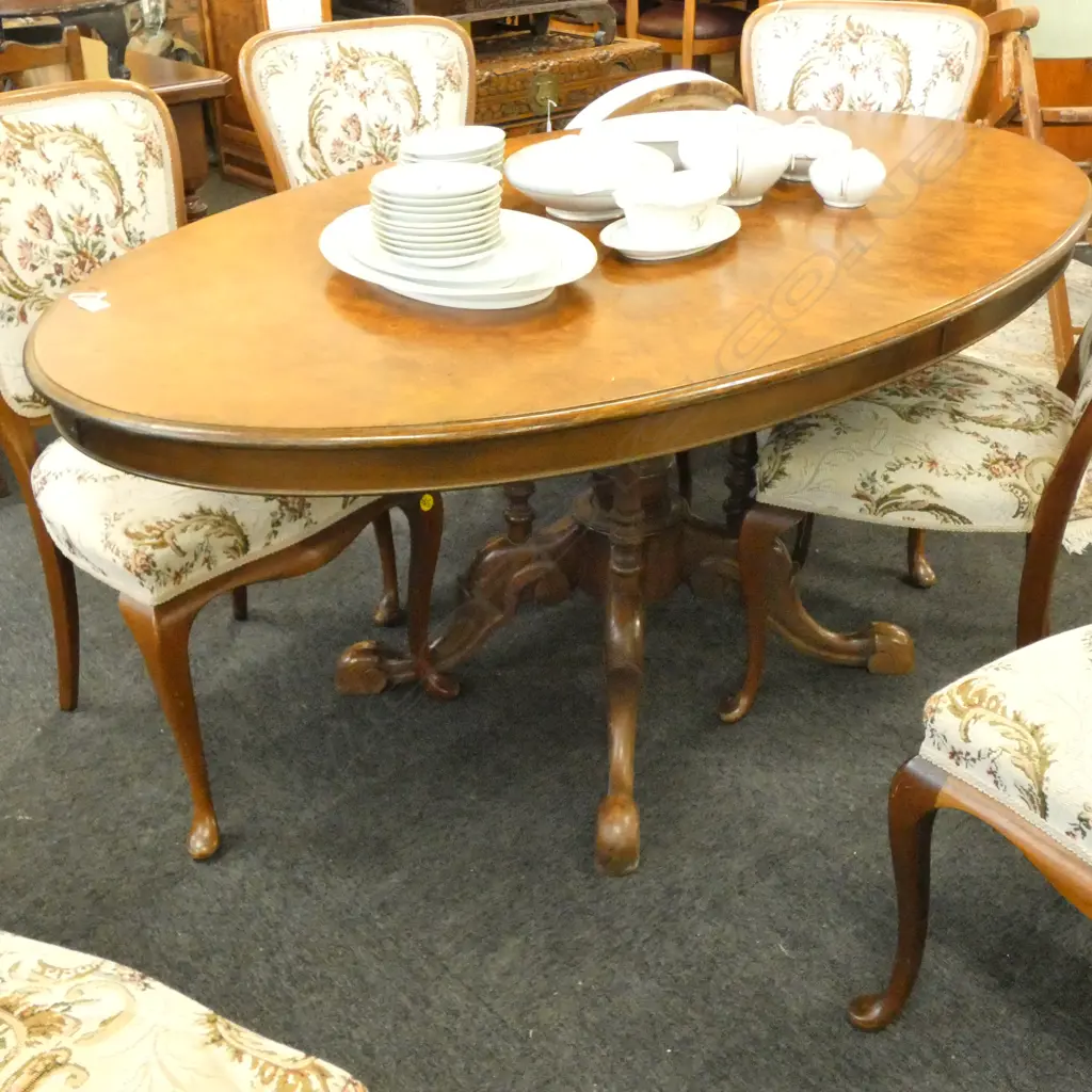 COLONIAL STYLE OVAL DINING TABLE L. 1650MM Image 1++