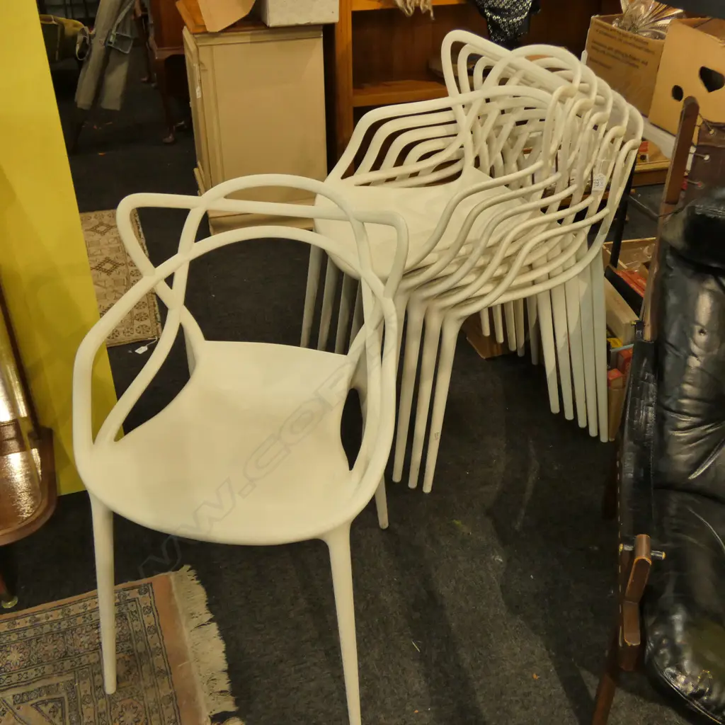 6 WHITE 'KARTELL STARCK' DESIGN CHAIRS Image 1++