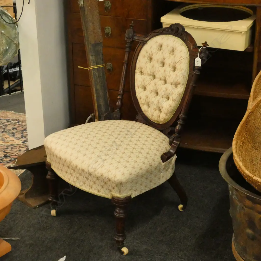 VICTORIAN NURSING CHAIR Image 1++