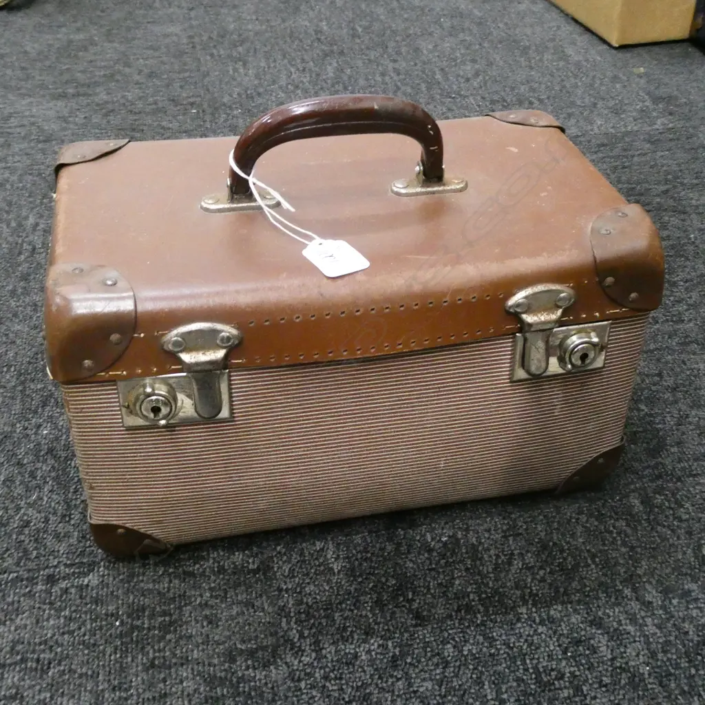 VINTAGE 'MODERN BAGS LTD' SMALL TRAVEL CASE, 310mm Image 1++