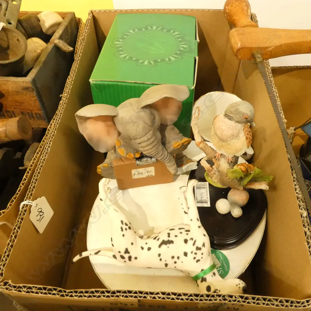 BOX LOT 3 FIGURES + MUG ETC Image 1++