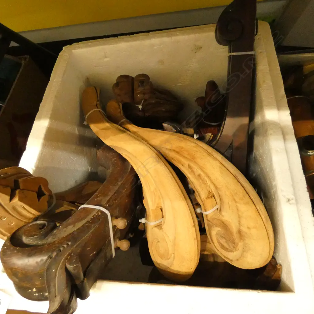 COLLECTION ASST. TIMBER CORBELLS  Image 1++