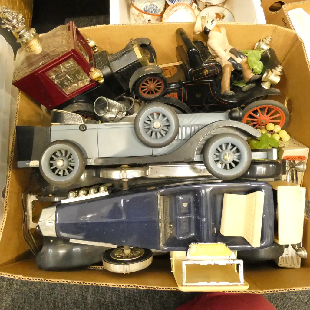 BOX LOT VINTAGE CAR DECANTERS ETC Image 1++