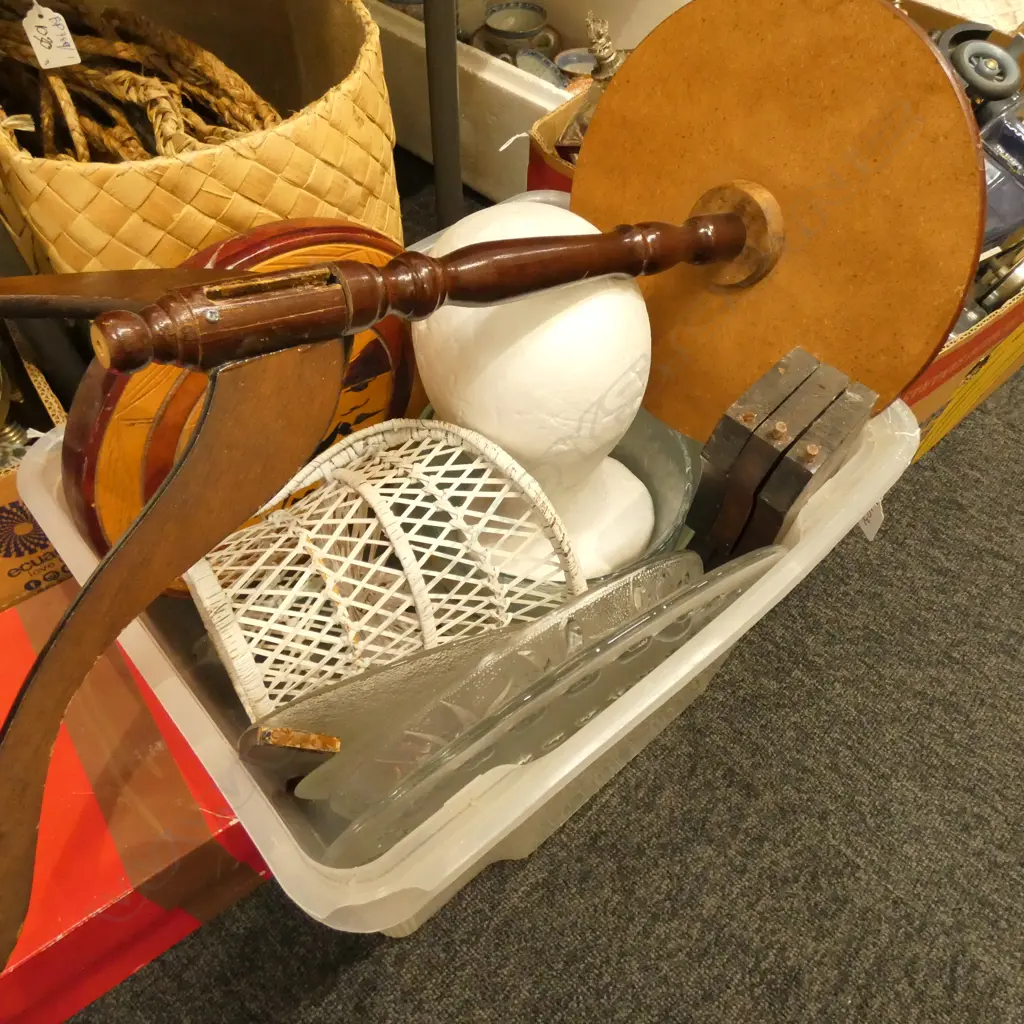 BOX LOT GLASS PLATES, SIDE TABLE, STOOL Image 1++