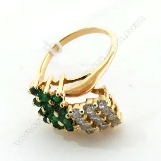 14CT GOLD DIAMOND AND EMERALD PRINCESS STYLE RING
