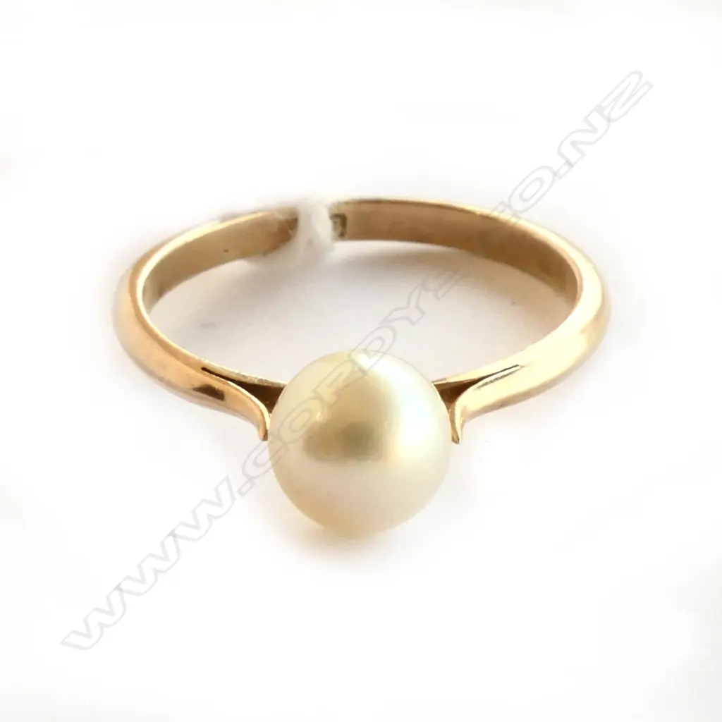 VINTAGE 9CT & SOLITAIRE PEARL RING Image 1++