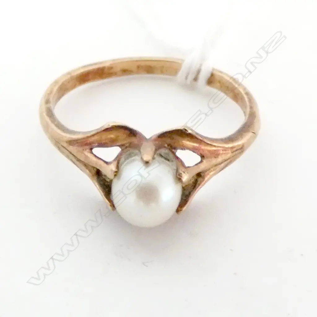 9CT ROSE GOLD & PEARL VINTAGE RING  Image 1++