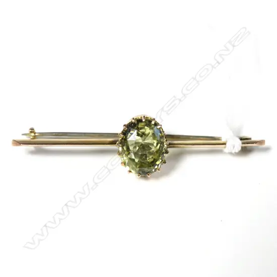 9ct & PERIDOT?  or BERYL?  BAR BROOCH