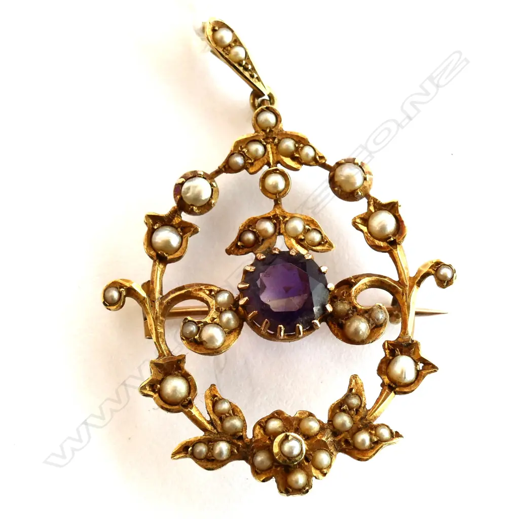 Amethyst and seed pearl pendant/Brooch Edwardian Image 1++
