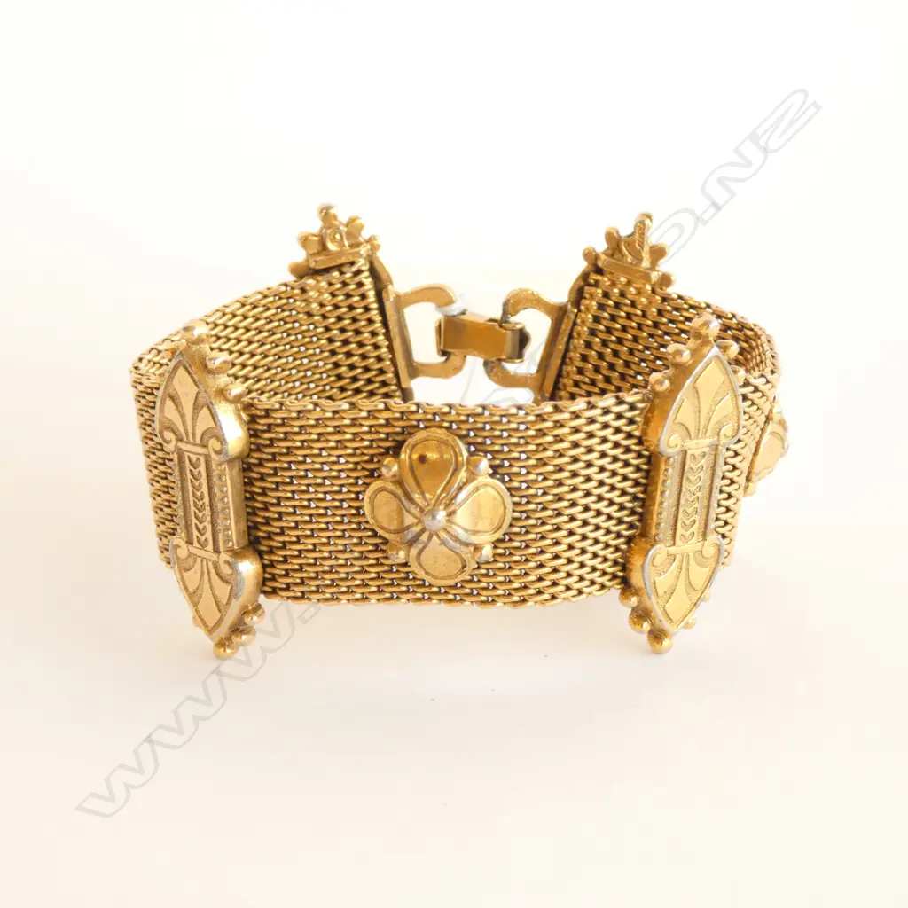 VICTORIAN STYLE COSTUME BRACELET Image 1++