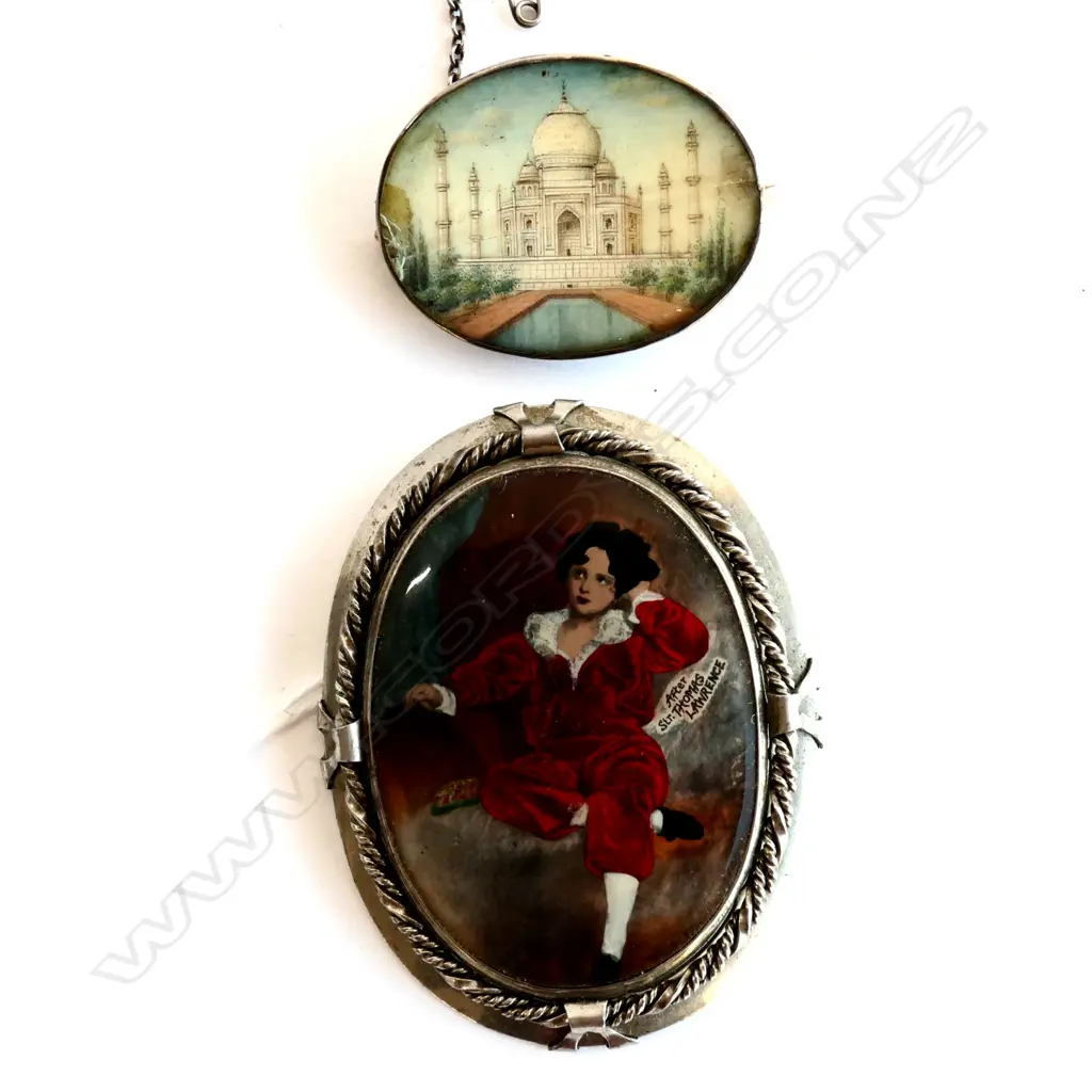 TWO STERLING SILVER BROOCHES; TAJ MAHAL & THE RED BOY Image 1++