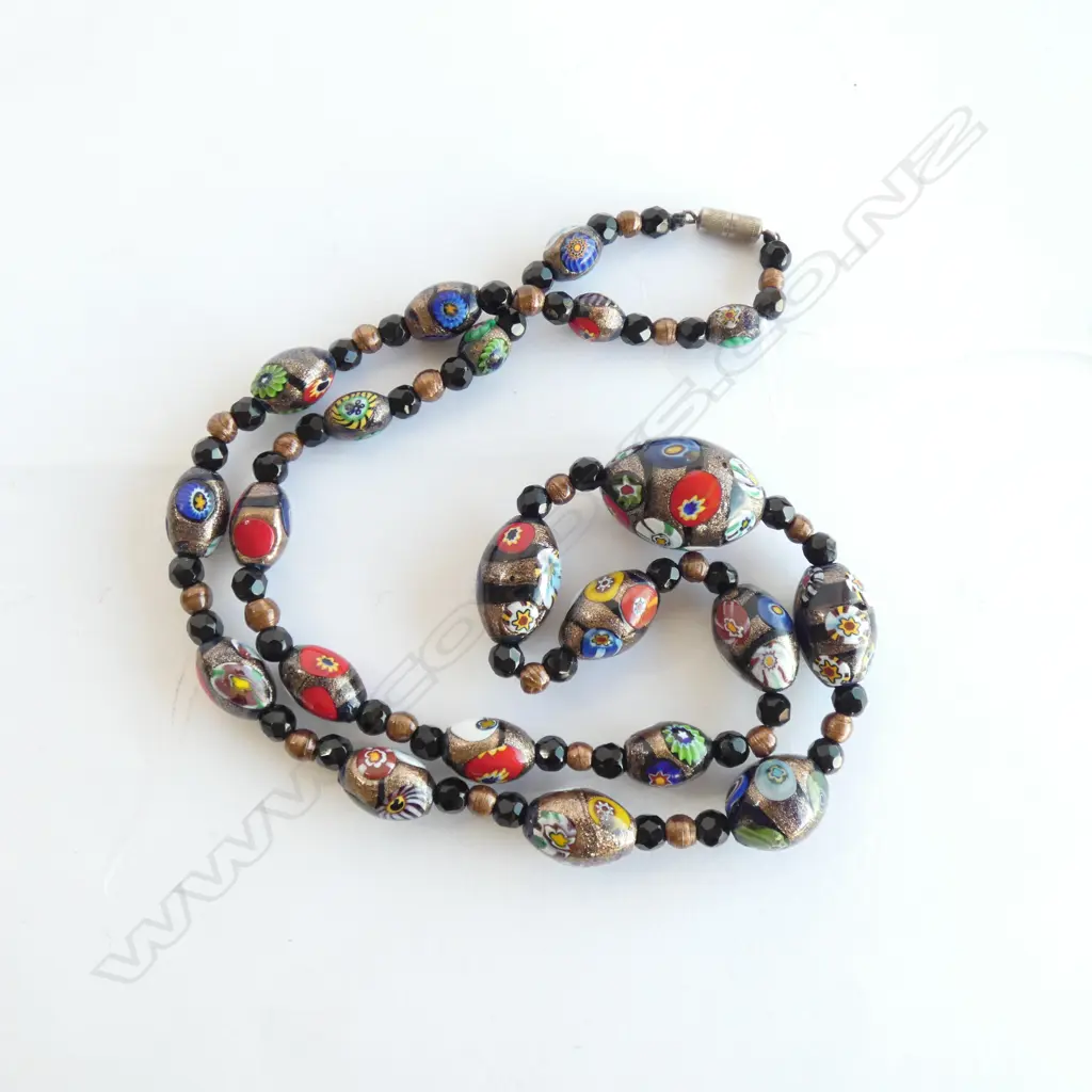 VENETIAN GLASS BEAD NECKLACE Image 1++