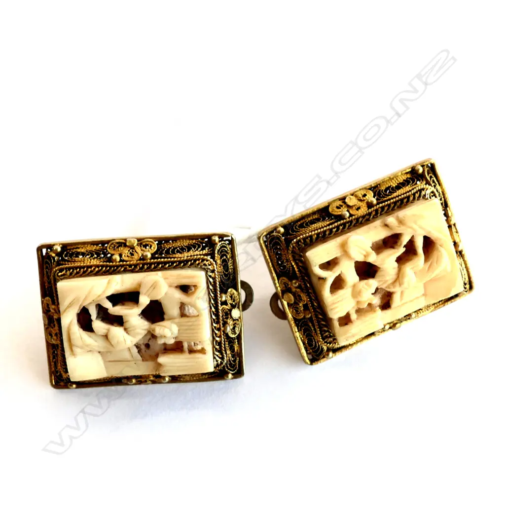 PAIR CHINESE SILVER GILT & CARVED IVORY CLIP ON EARRINGS Image 1++