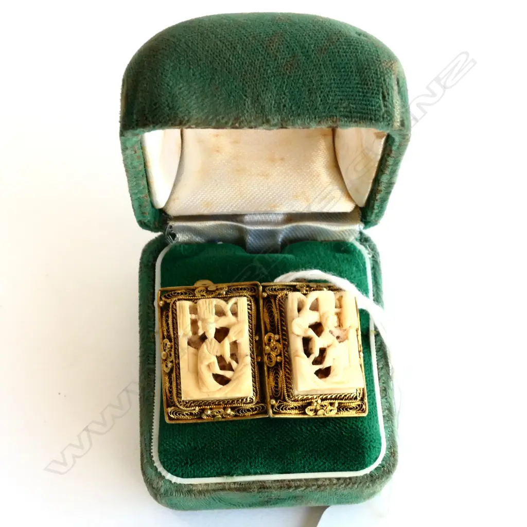 PAIR CHINESE SILVER GILT & CARVED IVORY CLIP ON EARRINGS Image 1++