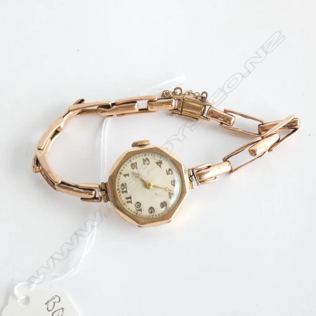 VINTAGE 9CT ROSE GOLD LADIES WRISTWATCH WITH 9CT GOLD STRAP 19gm (including movement) Image 1++