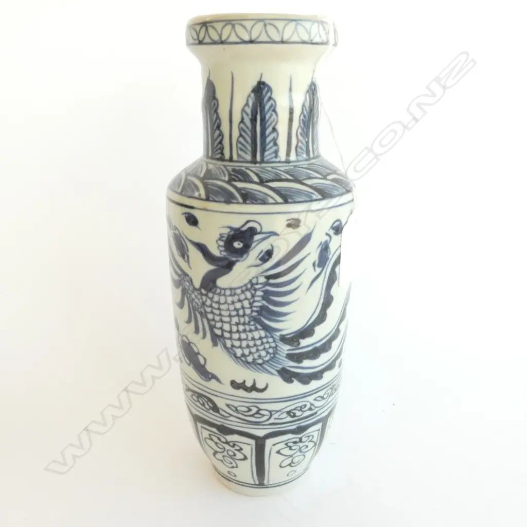 MING STYLE BLUE & BLUE VASE, H. 255MM Image 1++