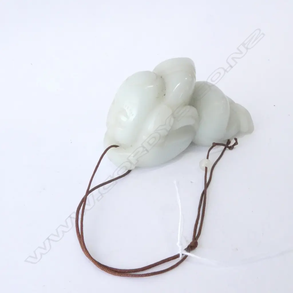 JADE BUDDHA  HANDLING STONE, L. 75MM Image 1++